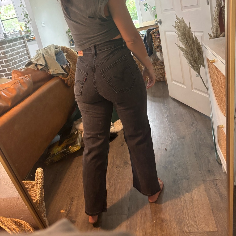 Levi’s - Picture 2 of 5